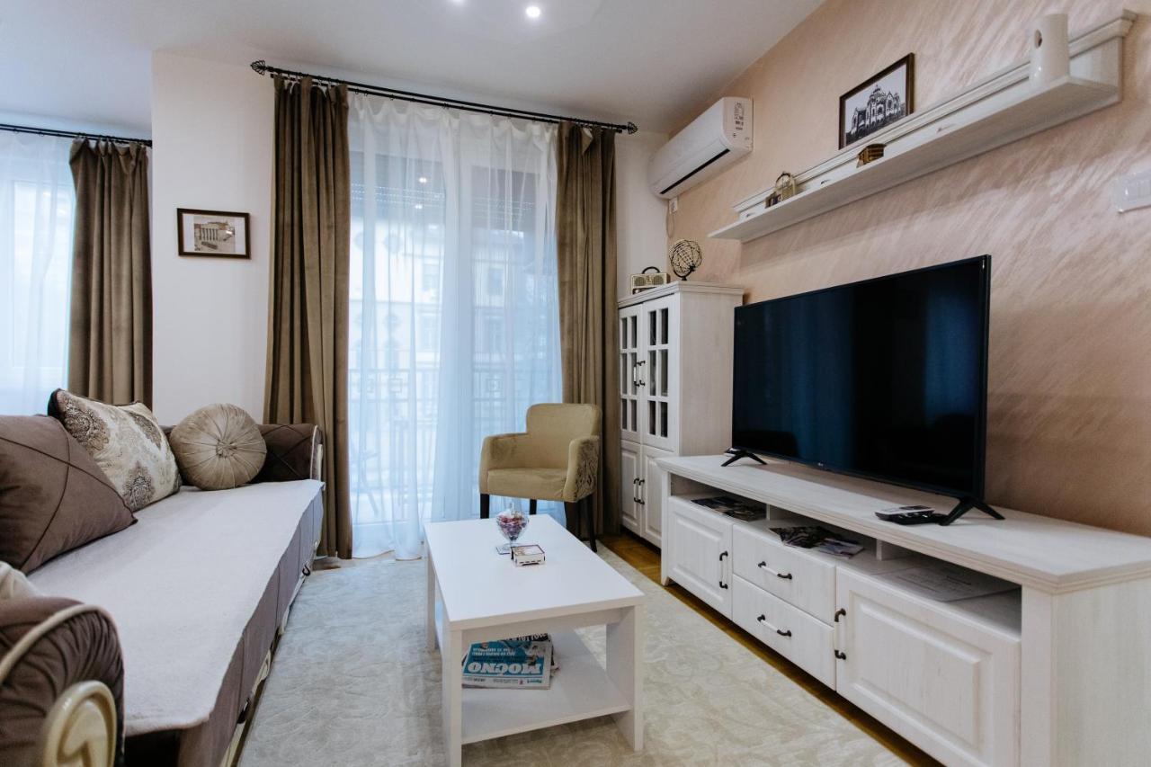 Apartman Kristina 4* 수보티차 외부 사진
